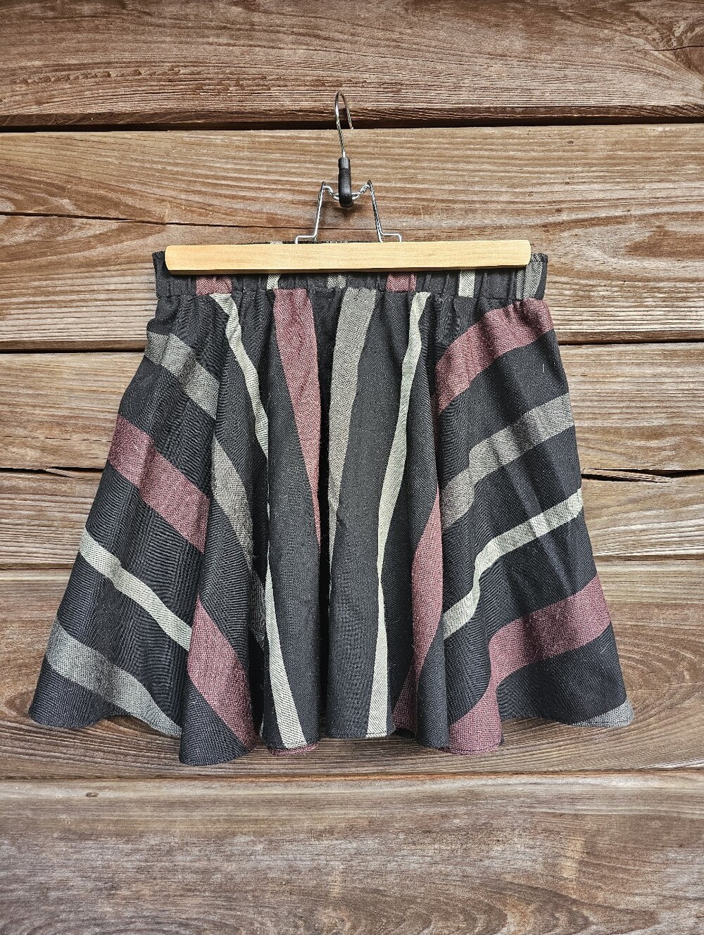 BCBG Generation Striped Flare Mini Skirt Black Pink Gray Size Small